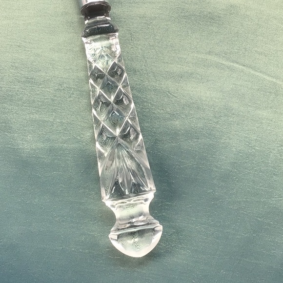 Bloomingdale’s vintage make up brush. - Picture 2 of 7